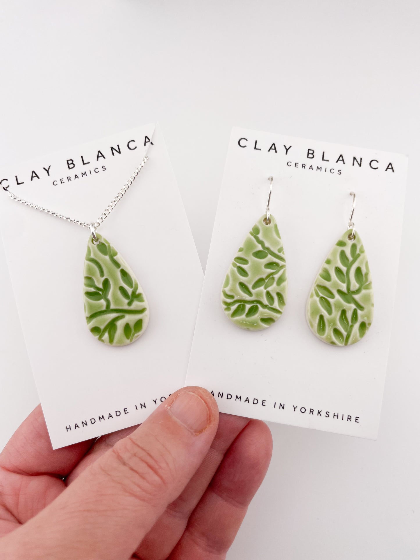 Teardrop Leaf Lime Green necklace