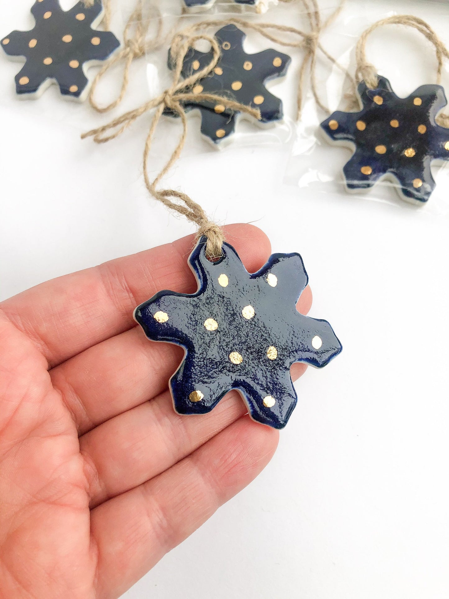 Ultramarine snowflake gift tag - pack of 3