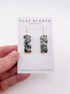 NEW Vintage Black China Jewellery