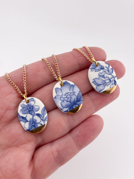 Blue China Oval necklace with gold tip