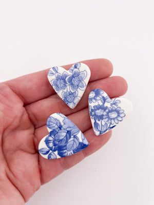 Hand-Made Delft Blue Heart Brooch, Floral Ceramic Jewellery (NO Tip)